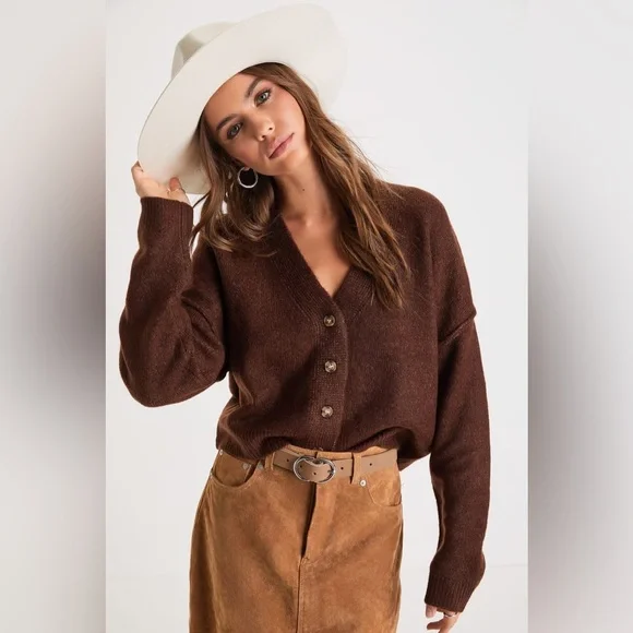 Lulus - Cozy Ease Cropped Cardigan Sweater - Picture 4 of 10